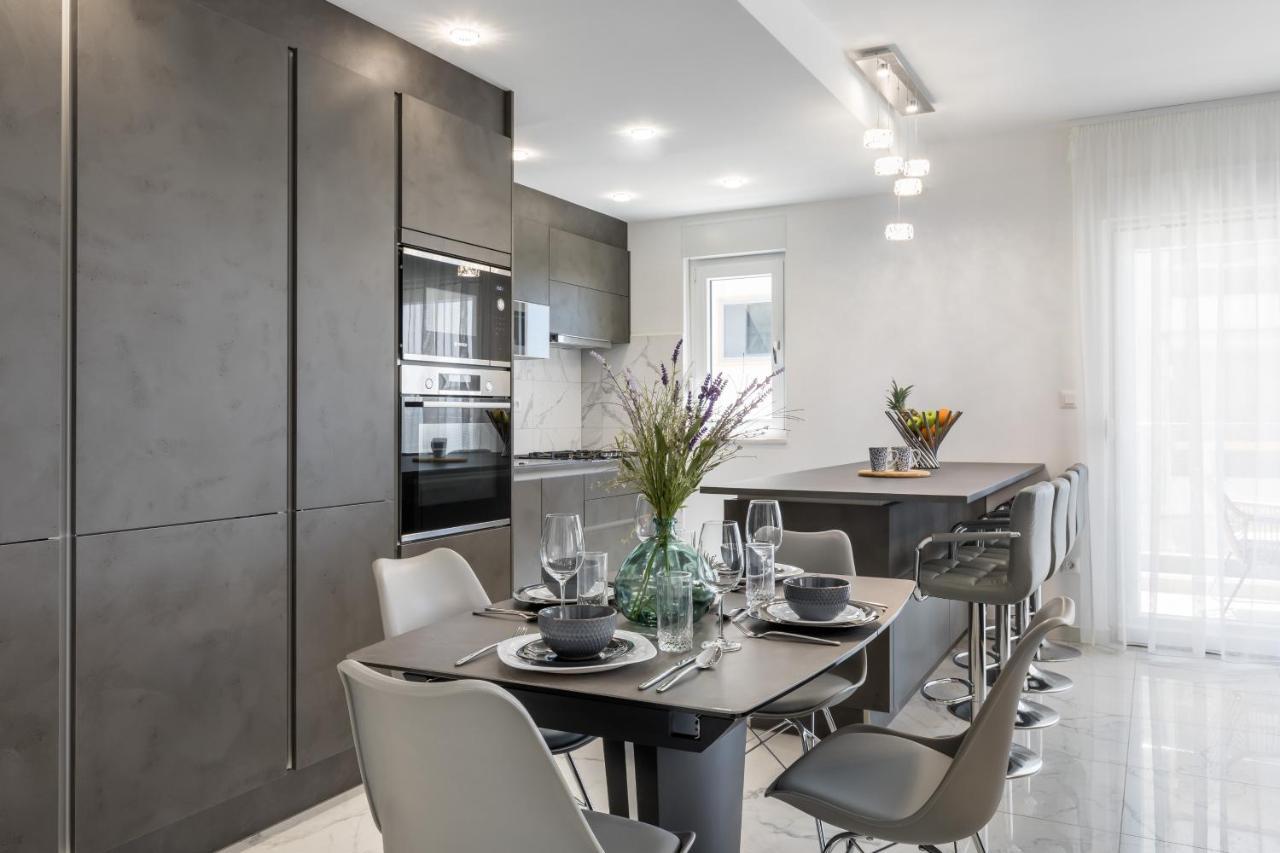 Elysian Zen Luxury Apartment - Two Bedroom Apartment With Terrace And Sea View Split Eksteriør billede
